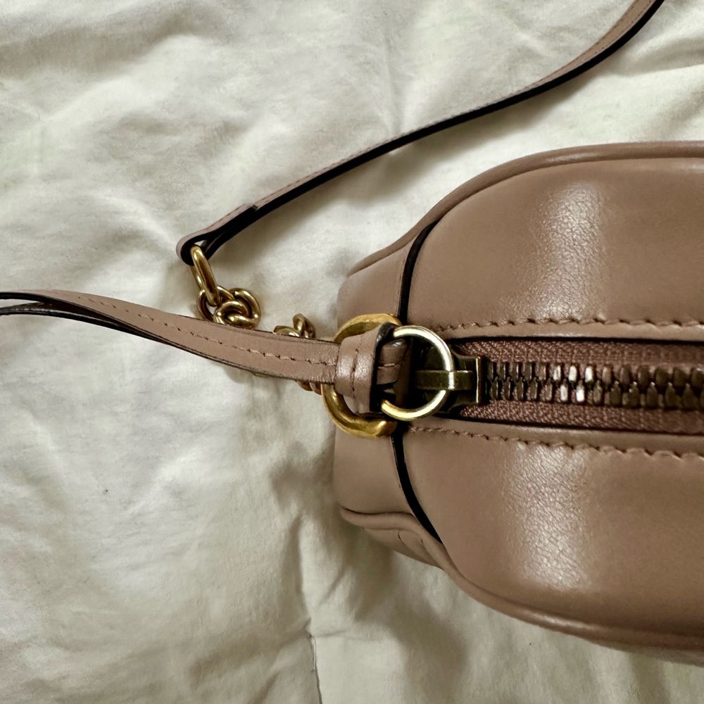 GG MARMONT SMALL SHOULDER BAG - Gently Used - Picture 13 of 16